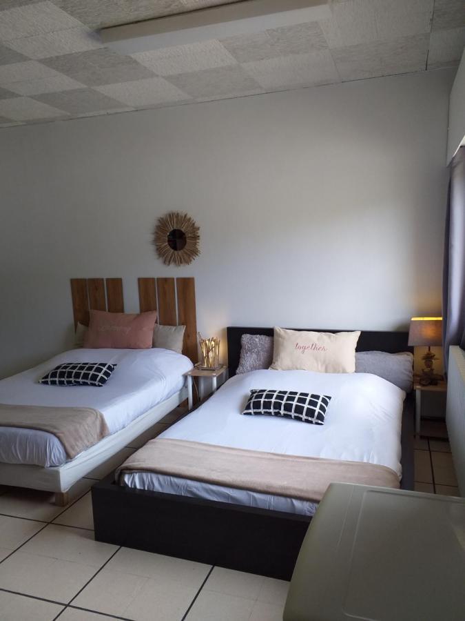 Chez Naomi Bed and Breakfast Saint-Jean-de-Cornies Εξωτερικό φωτογραφία